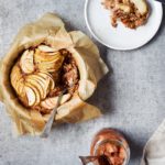 Ovnbagt grød med æble, peanutbutter og mørk chokolade 1