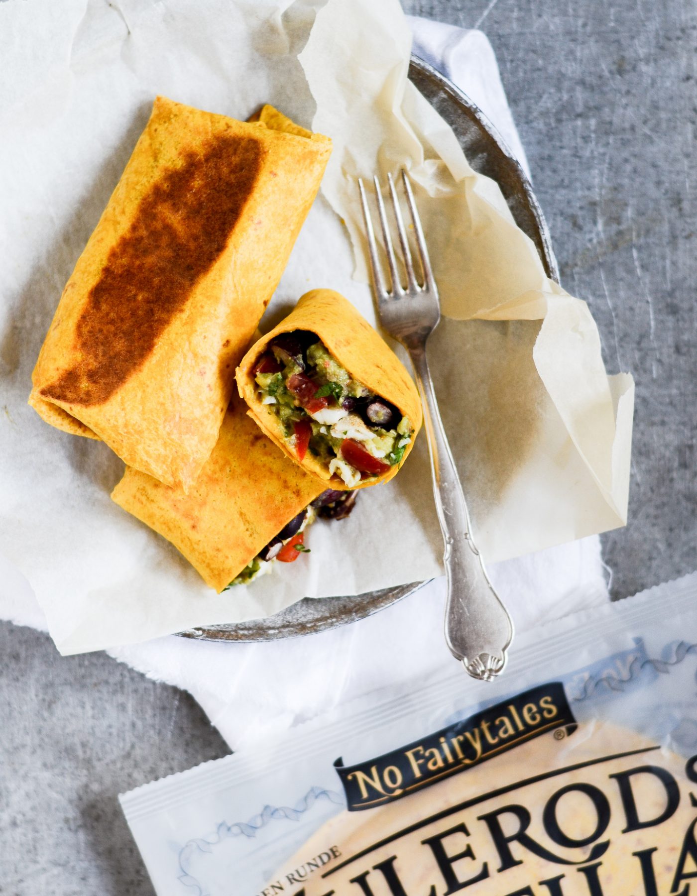 Vegetarisk burrito opskrift avocadosalsa bønner