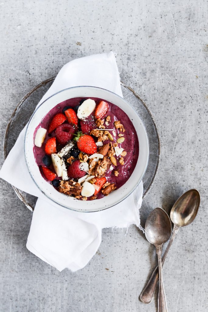 acai-bowl-opskrift-sund-morgenmad