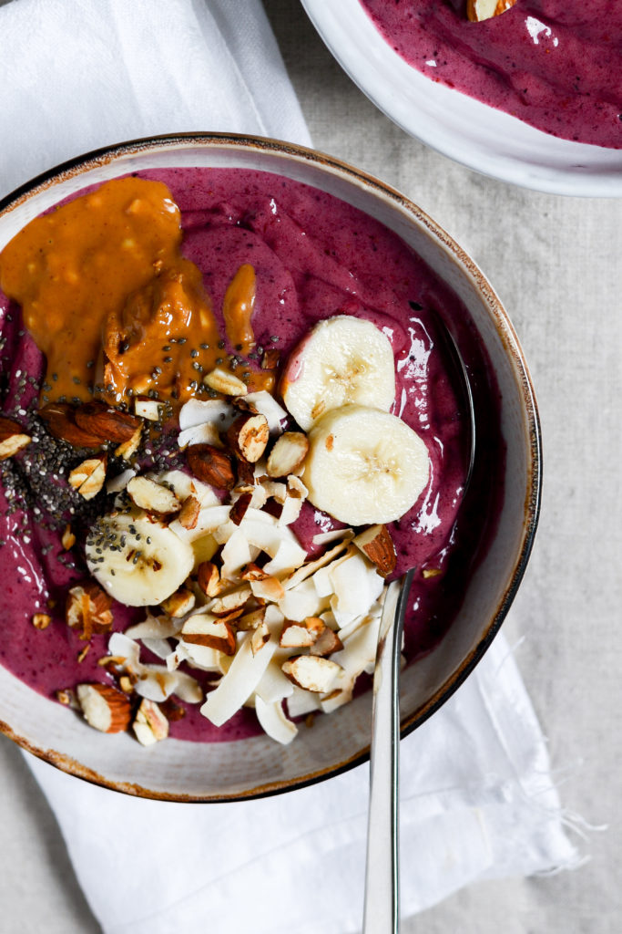 acai-bowl-opskrift-sund-morgenmad