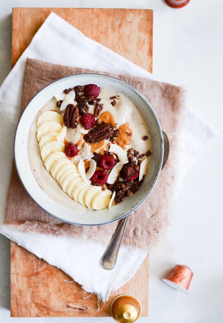 banansmoothie-med-peanutbutter-og-kaffe-opskrift-6