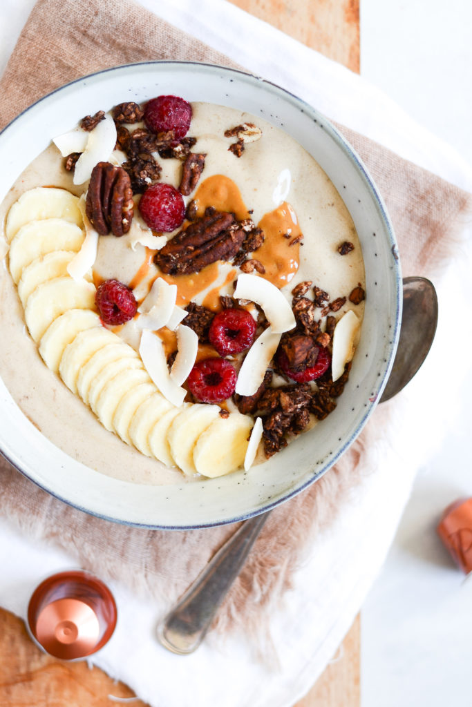banansmoothie-med-peanutbutter-og-kaffe-opskrift-7