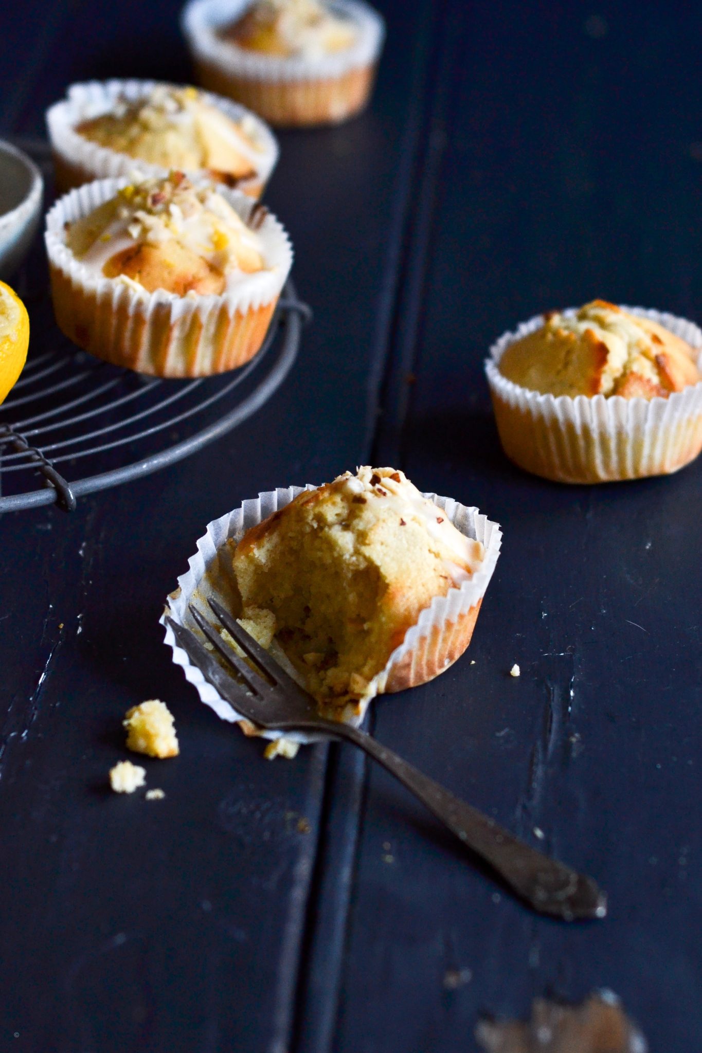 citronmuffins med marcipan og kardemomme