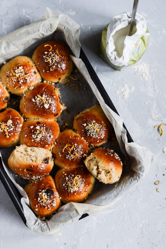 juleboller-appelsin -chokolade-kanel-kardemomme-julebag-dansukker-opskrift