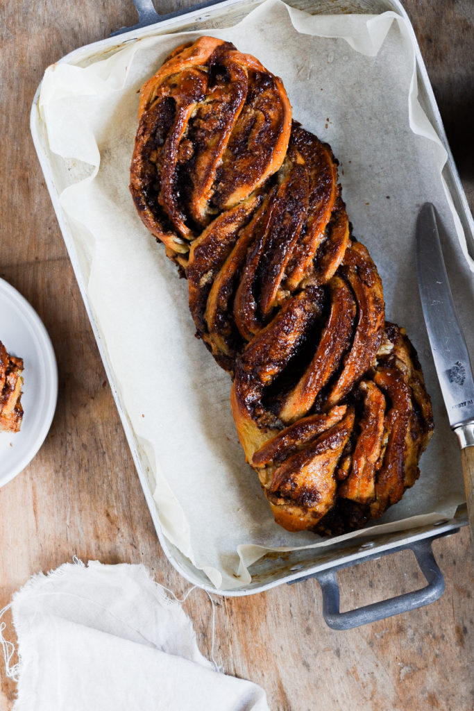 kanelbrod-marcipan-saftigt-svampet-bedste-opskrift-