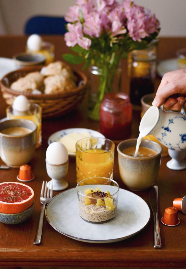 nespresso-breakfast-club-brunch-fødselsdag-koeleskabsgroed-med-kaffe-1-2