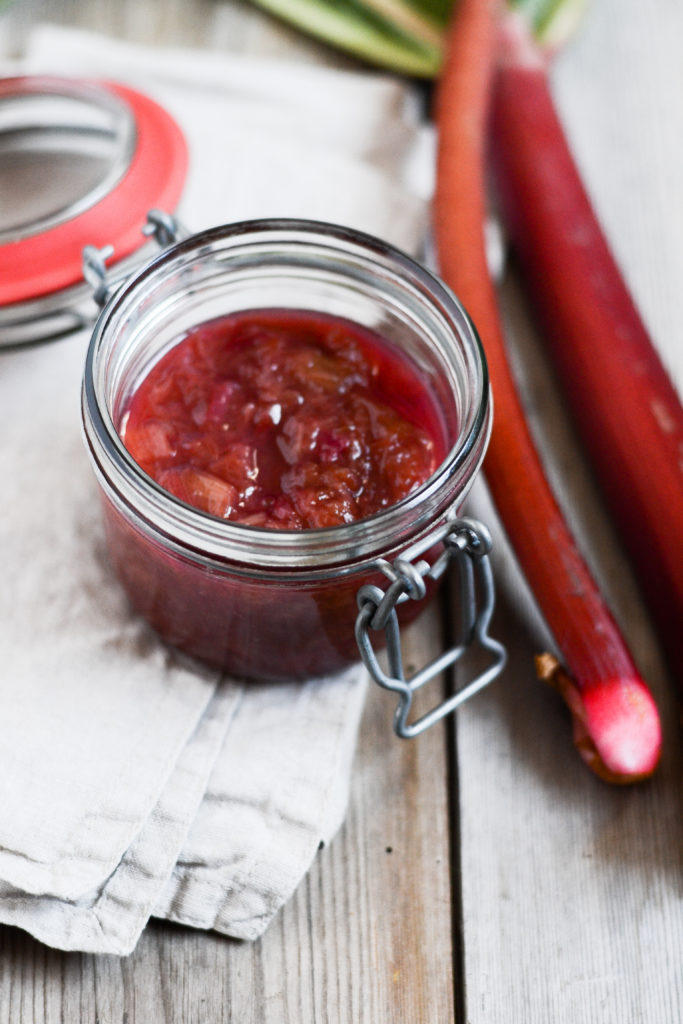 kompot med rabarber